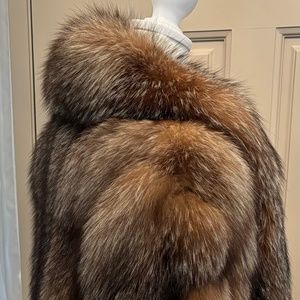 Crystal Fox Fur Coat Mob Wife 🤩